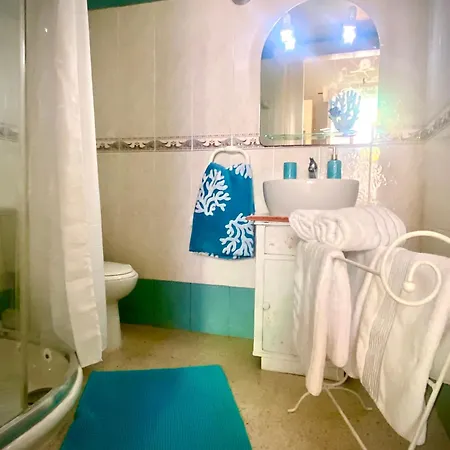 Bed & Breakfast Retro Budget *